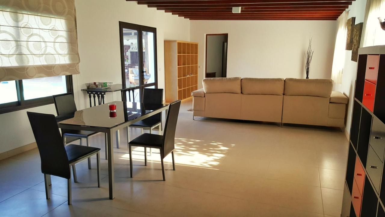 Villa Nazoly, Oasis De Tranquilidad Con Piscina Privada En El Corazon De Lanzarote Nazaret Luaran gambar